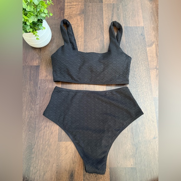SHEIN Other - Black Textured Bikini